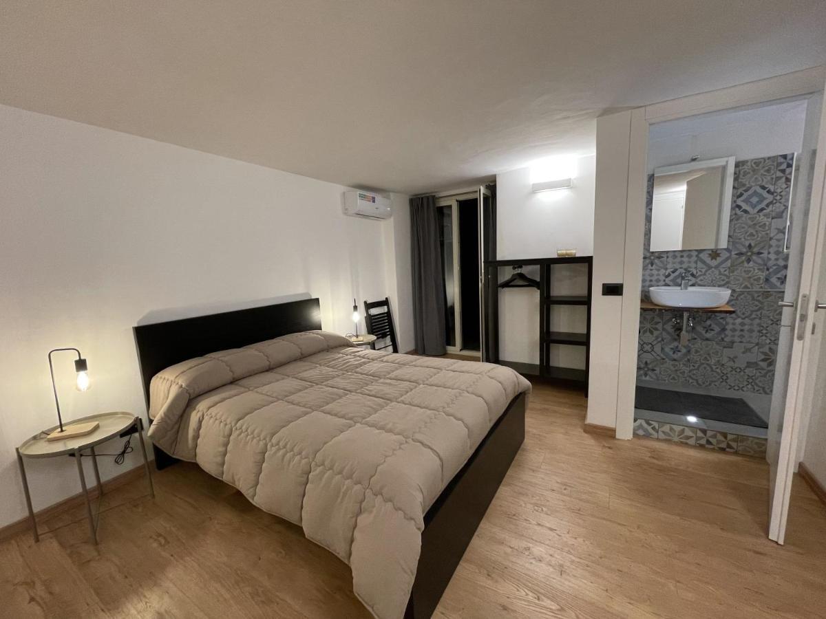 Mm Casa Vacanza Villa Catania Bagian luar foto